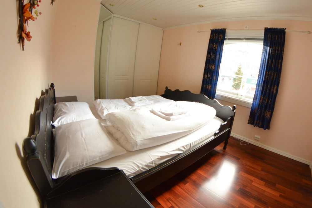 Mefjord Brygge Hotel Tromsø Buitenkant foto